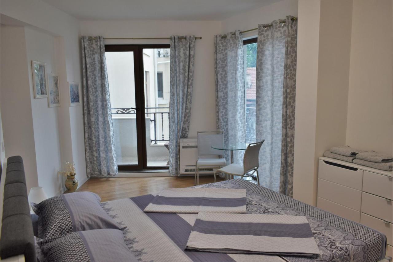 Top Center Apartment Gramophone With Private Parking Burgas Exterior foto