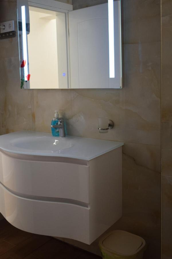 Top Center Apartment Gramophone With Private Parking Burgas Exterior foto