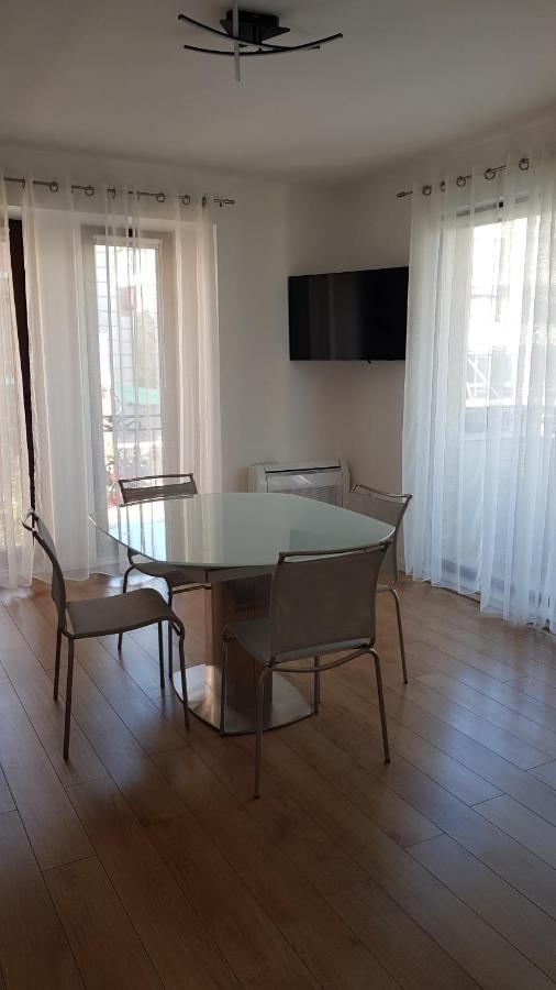 Top Center Apartment Gramophone With Private Parking Burgas Exterior foto